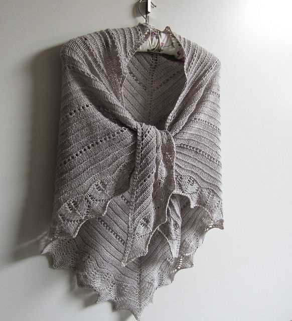 Simple shawl knitting pattern free
