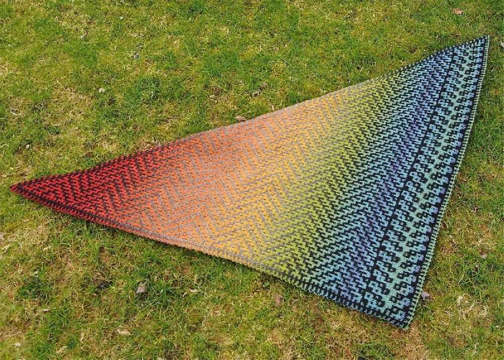 Simple knitted shawl pattern