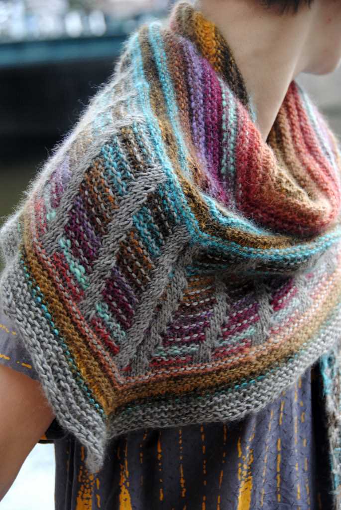 Ravelry free knitting patterns