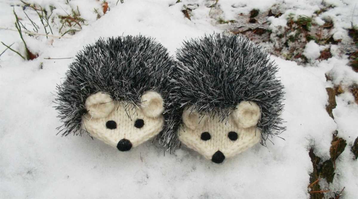 Hedgehog mittens knitting pattern
