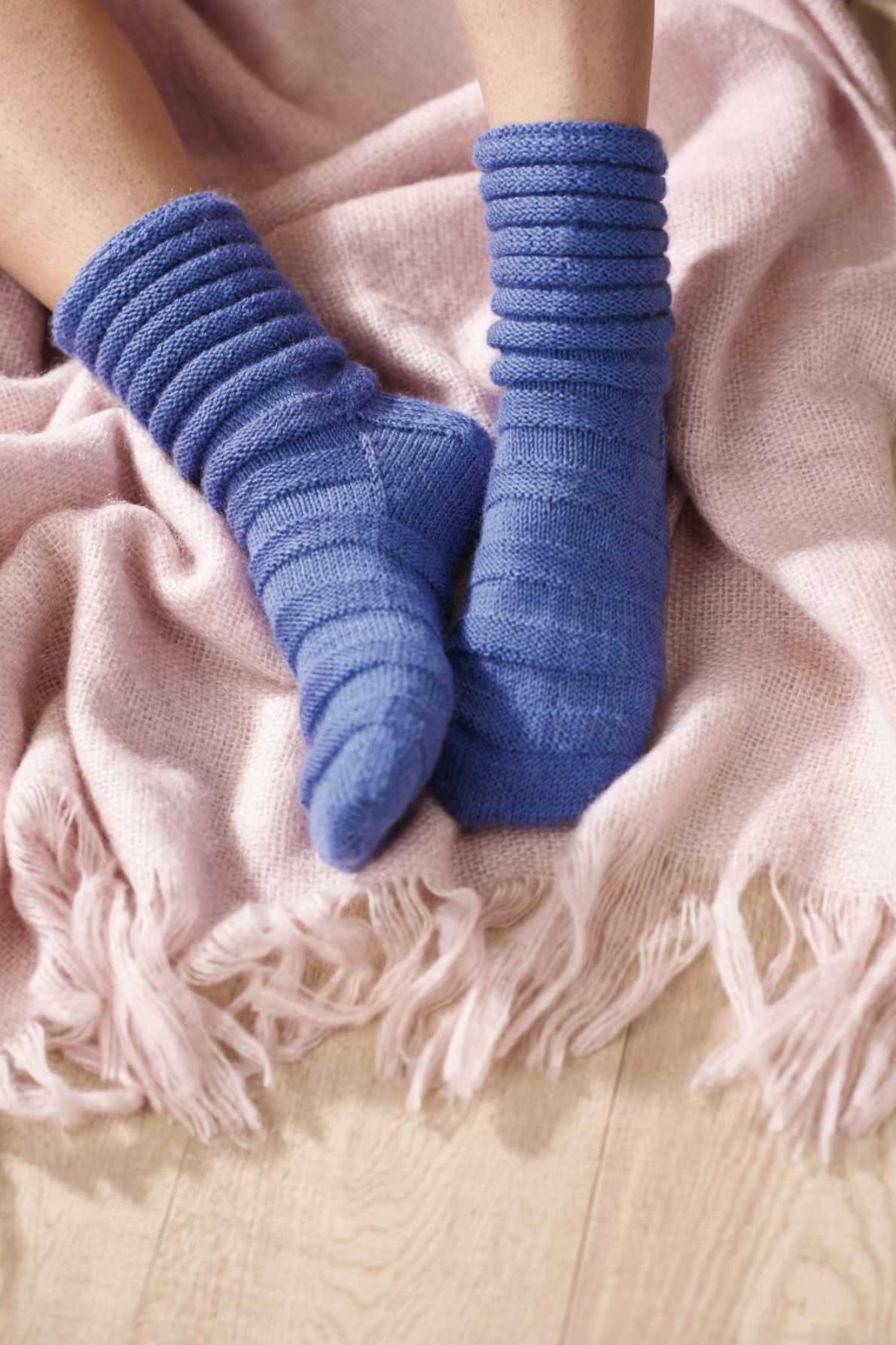 Slouch socks knitting pattern free