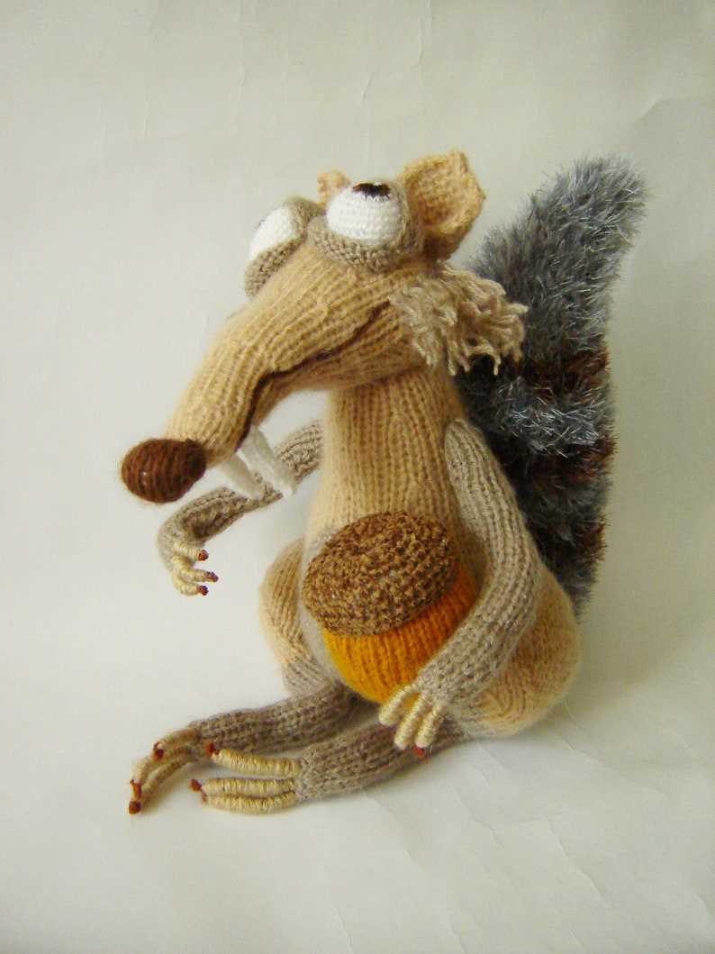 Squirrel knitting pattern