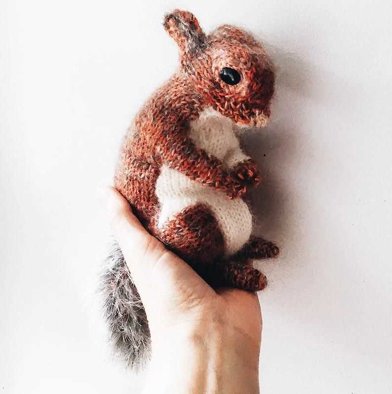 Create a Cozy Squirrel with this Knitting Pattern Squirrel knitting pattern