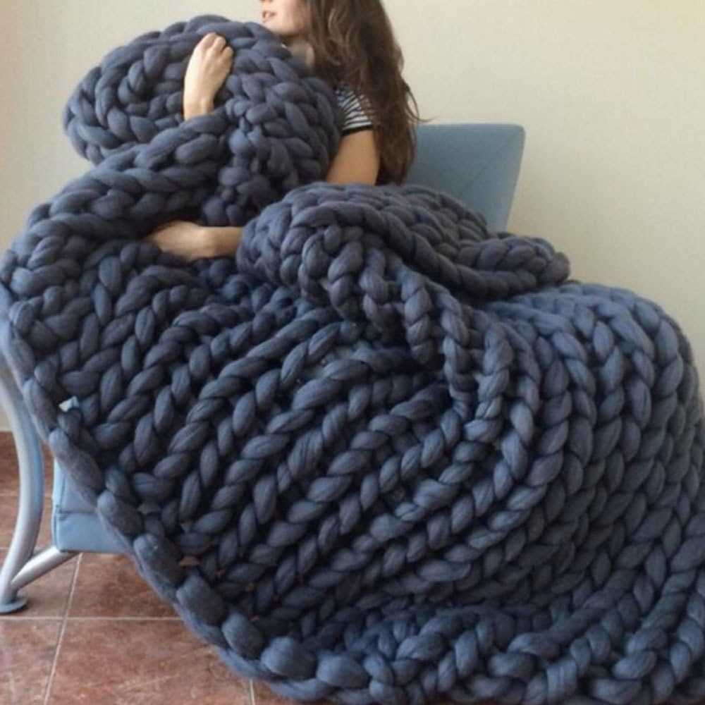 Super chunky cable knit blanket pattern