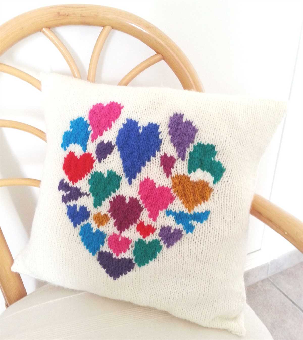 Heart cushion knitting pattern