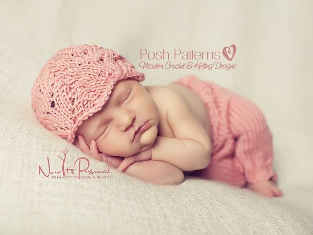 Knitted baby hat pattern