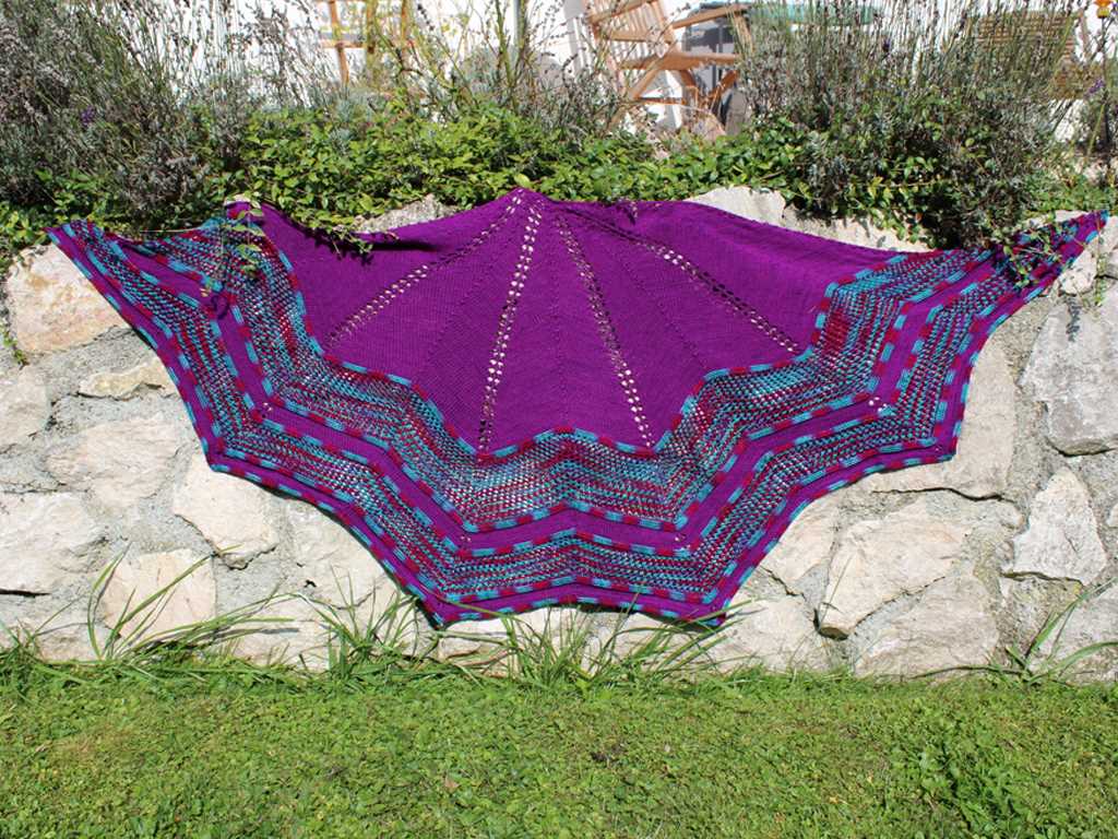 Lion brand shawl in a cake knitting patterns