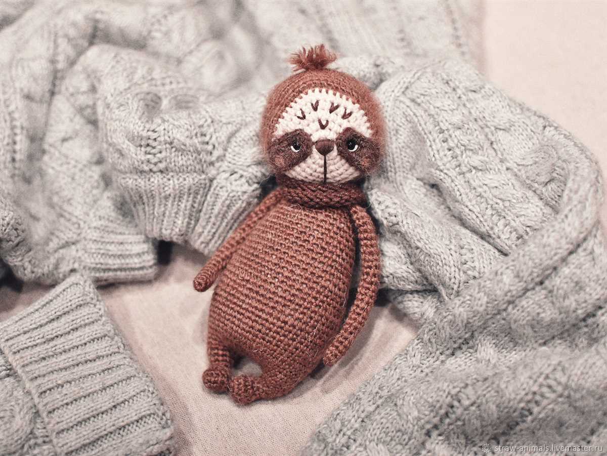 Knitted sloth toy pattern