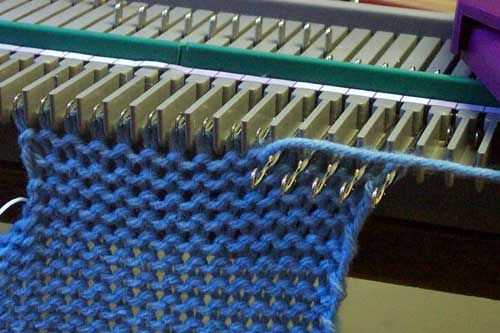 Free bond knitting machine patterns