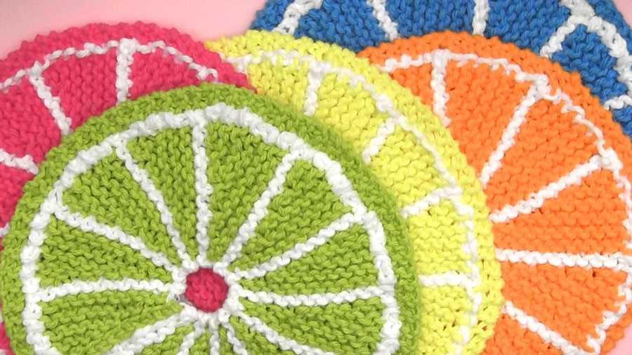 Knit a Circular Dishcloth Pattern - Step-by-Step Tutorial Circular dishcloth knit pattern