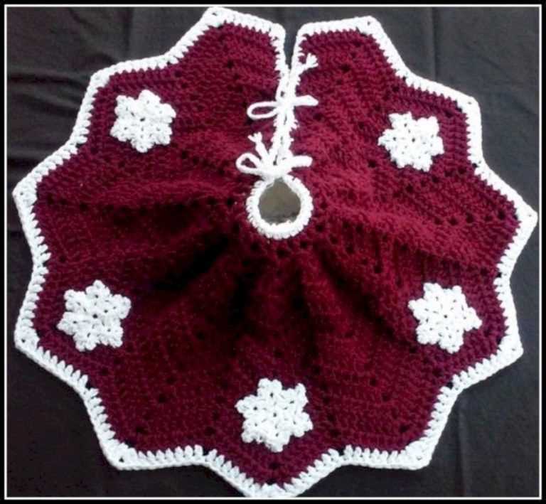 Knit pattern for christmas tree skirt