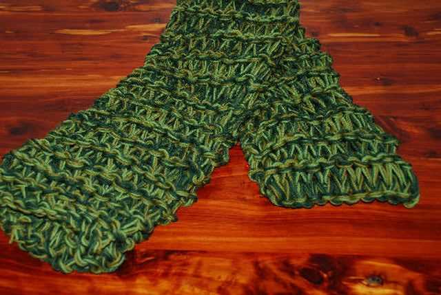 Easy knitting scarf pattern