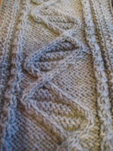 Elegant scarf knitting pattern