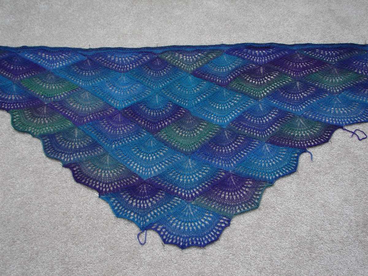 Knitting patterns for shawl in a ball yarn