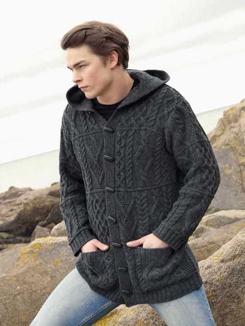 Men's knitted hoodie pattern