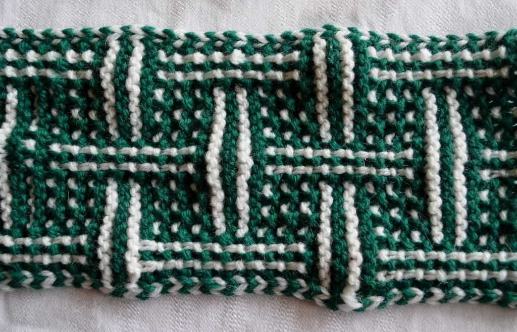 Mosaic scarf knitting pattern