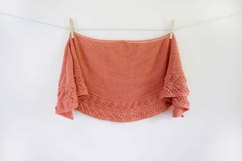 Create your own stunning crescent shawl with this unique knitting pattern Crescent shawl knitting pattern