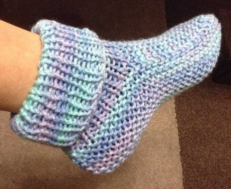 Bed slippers knitting patterns
