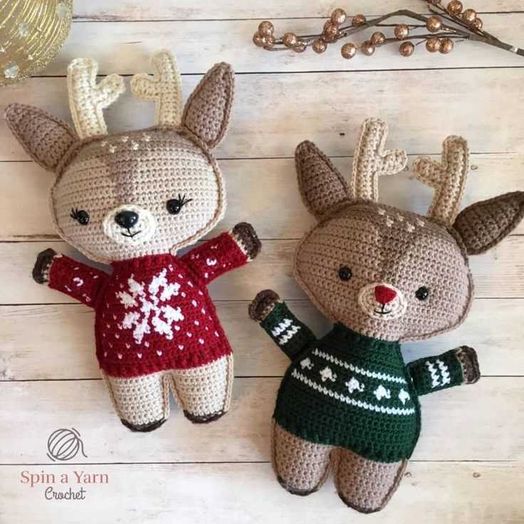 Mini reindeer knitting pattern