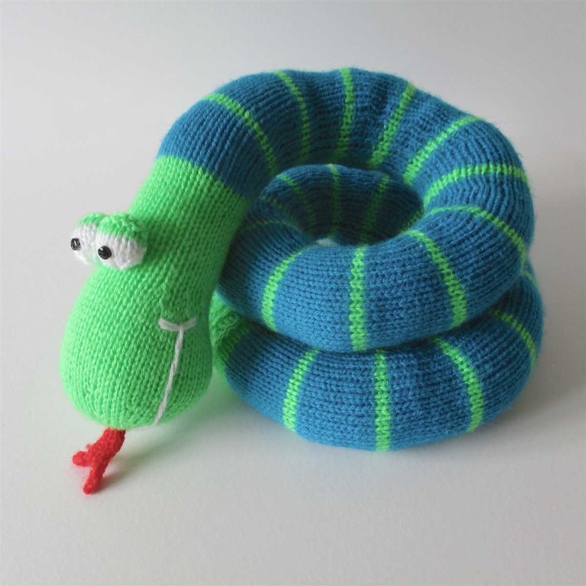 Snake knitting pattern