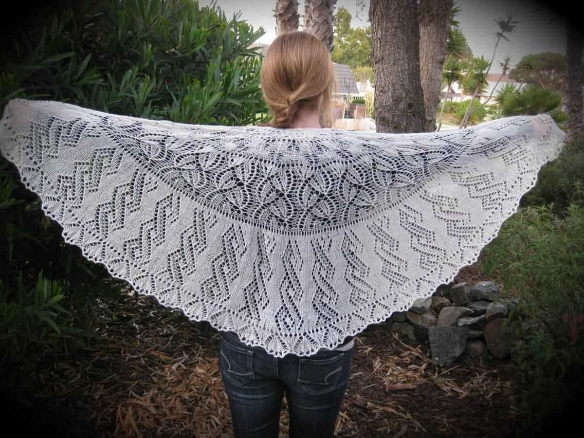 Advent shawl knitting pattern