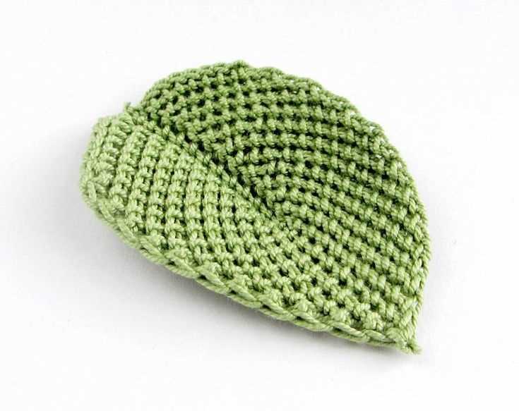 Knitted leaf square pattern free