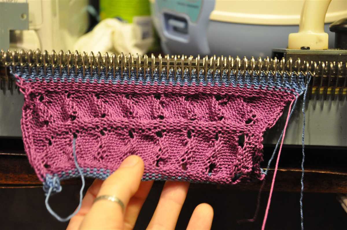 Knitting machine scarf pattern