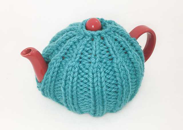 Easy tea cosy knitting pattern