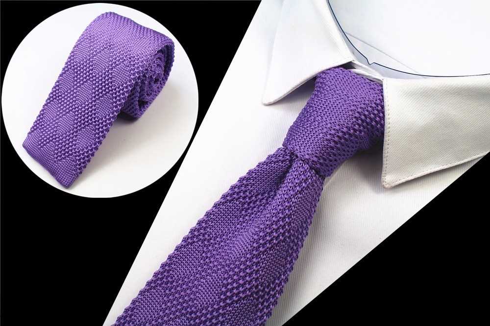 Bias knit tie pattern