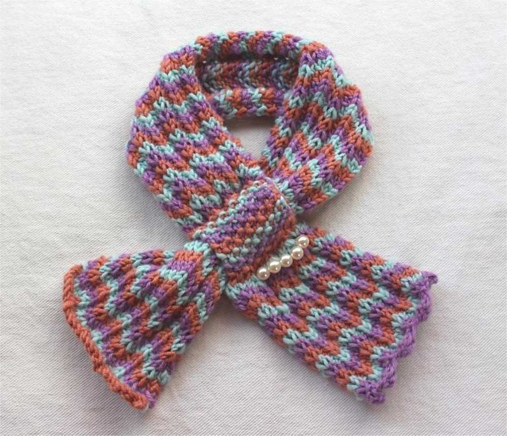 Paw print scarf knitting pattern