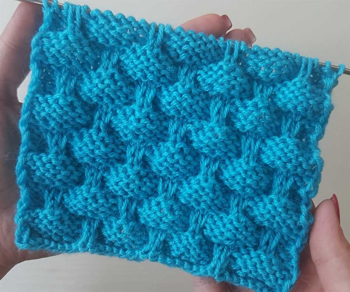 Checkered knit pattern