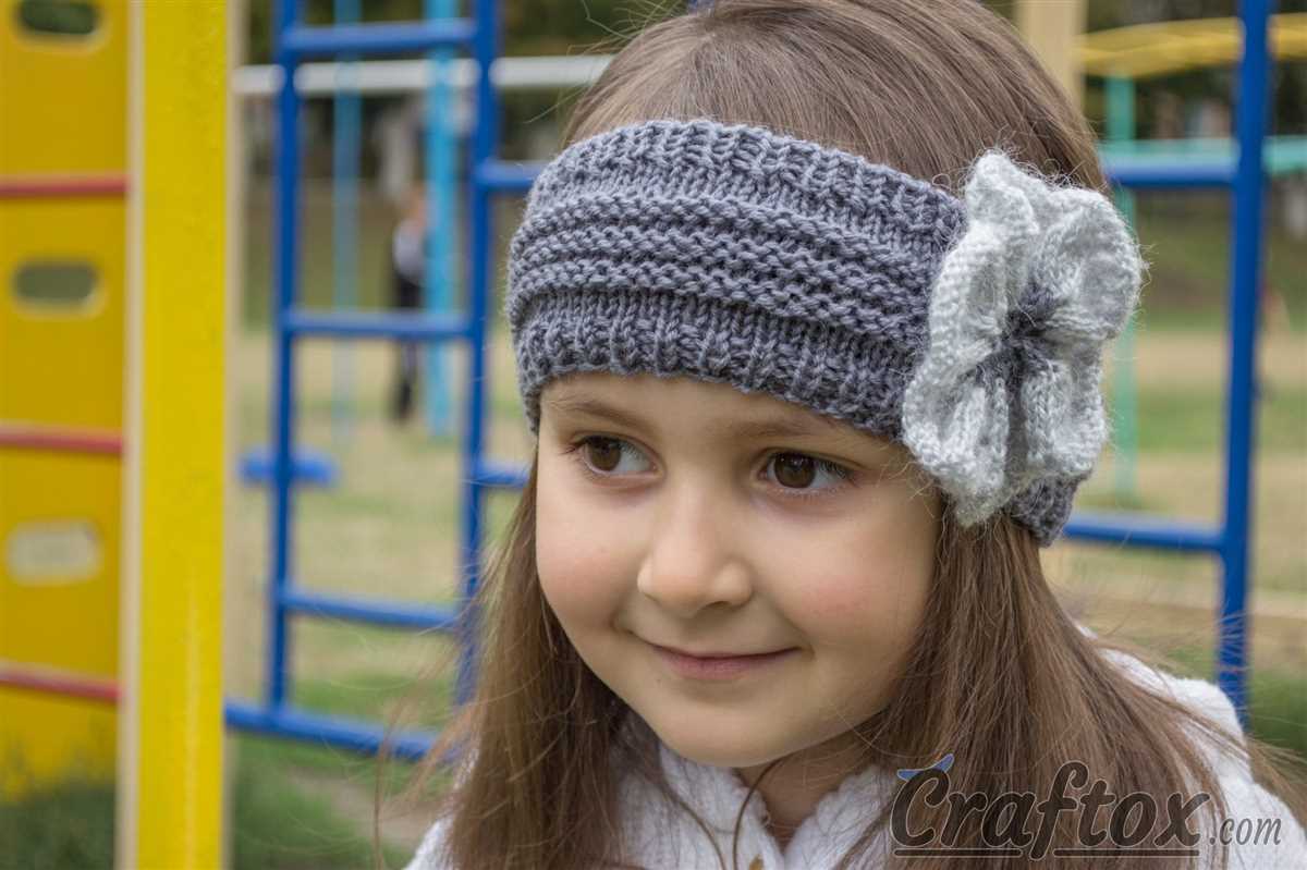 Free knitted flower headband pattern