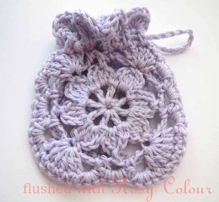 Free pattern for making your own lavender bags using knitting techniques Knitted lavender bags free pattern