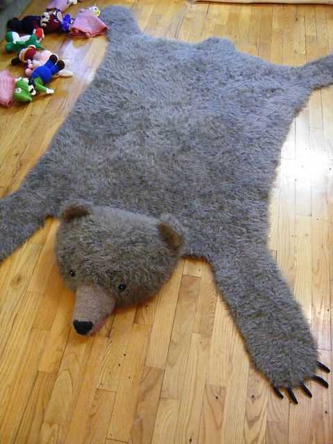Free knitted bear rug pattern