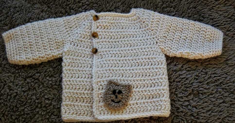 Knitting patterns for newborn cardigans