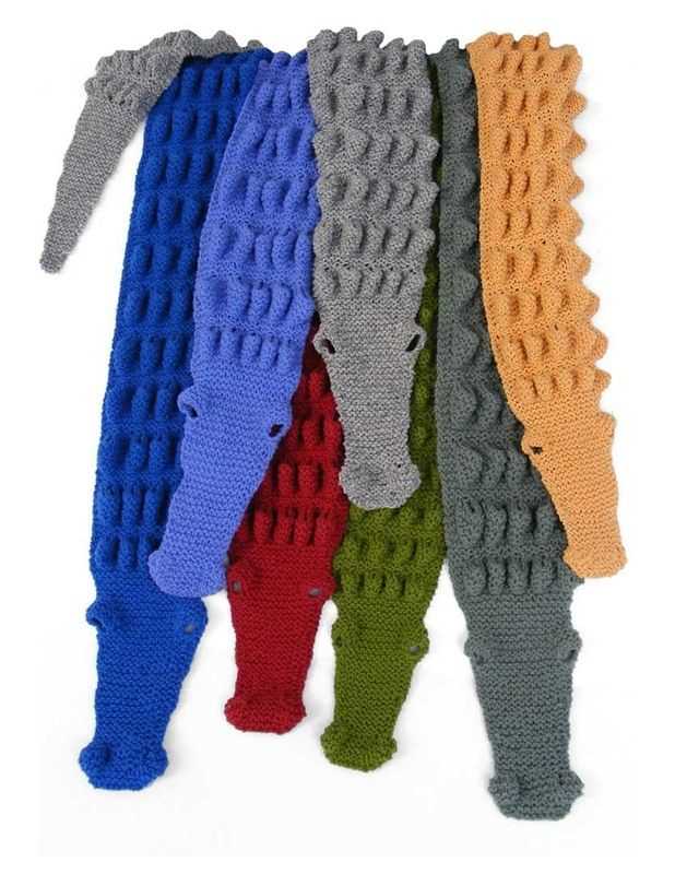 Knitted alligator scarf pattern free