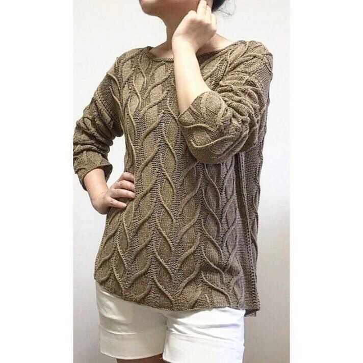 Oversized cable knit sweater pattern