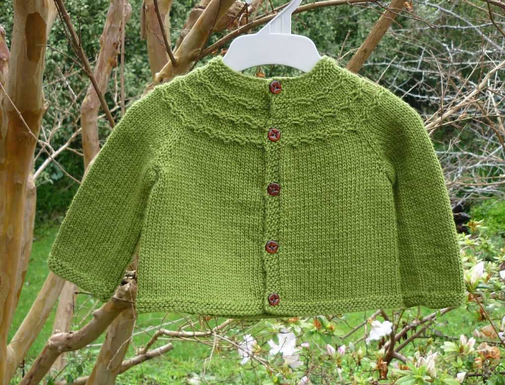 Bobble knit cardigan pattern