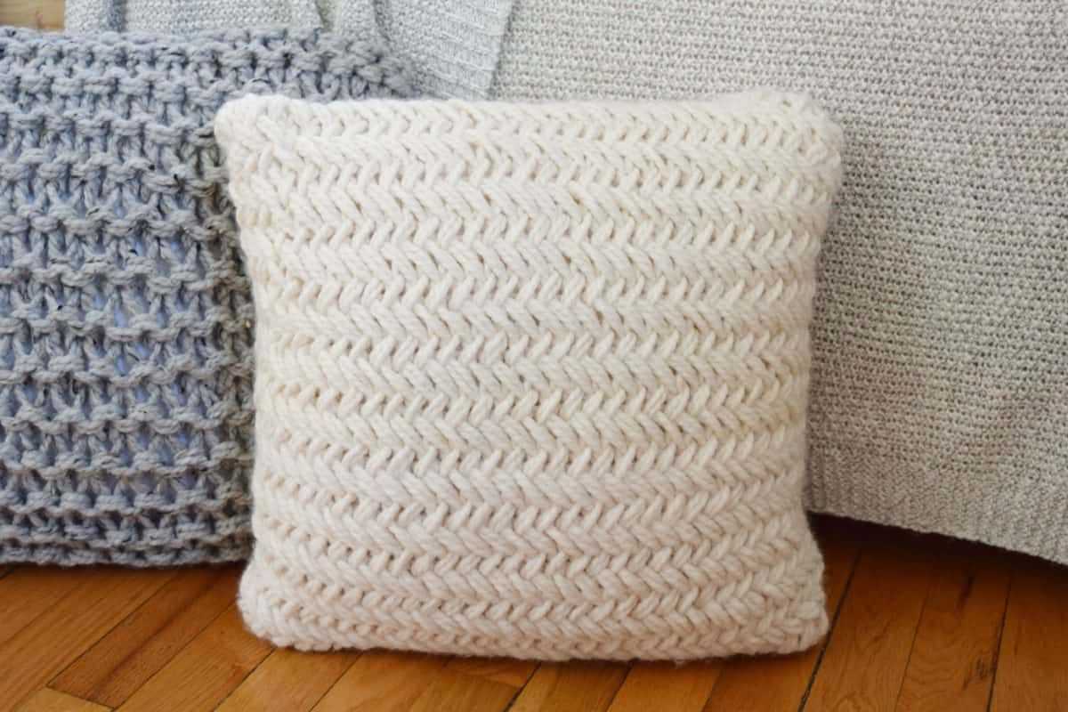 Free knitting patterns for throw pillows