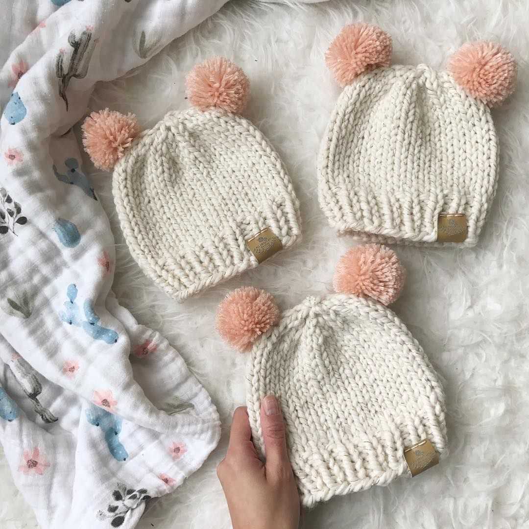 Free knitted pom pom hat pattern