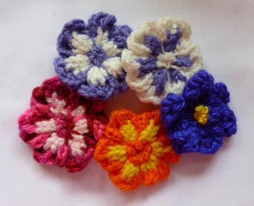 Loom knit flower pattern