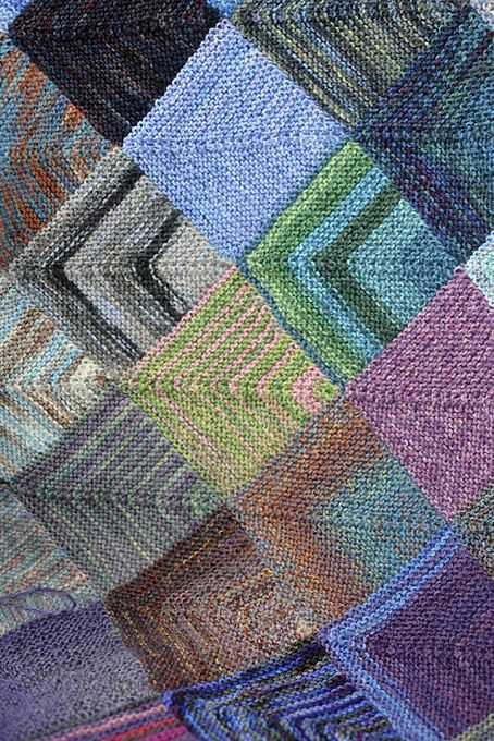 Mitred squares knitted blanket pattern