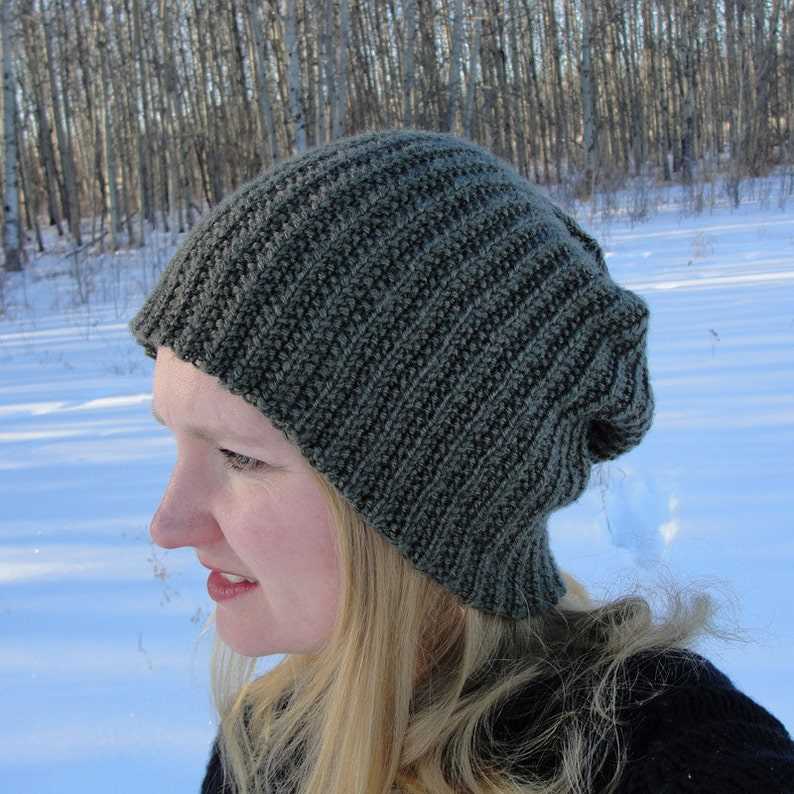 Knitted beanie hat pattern