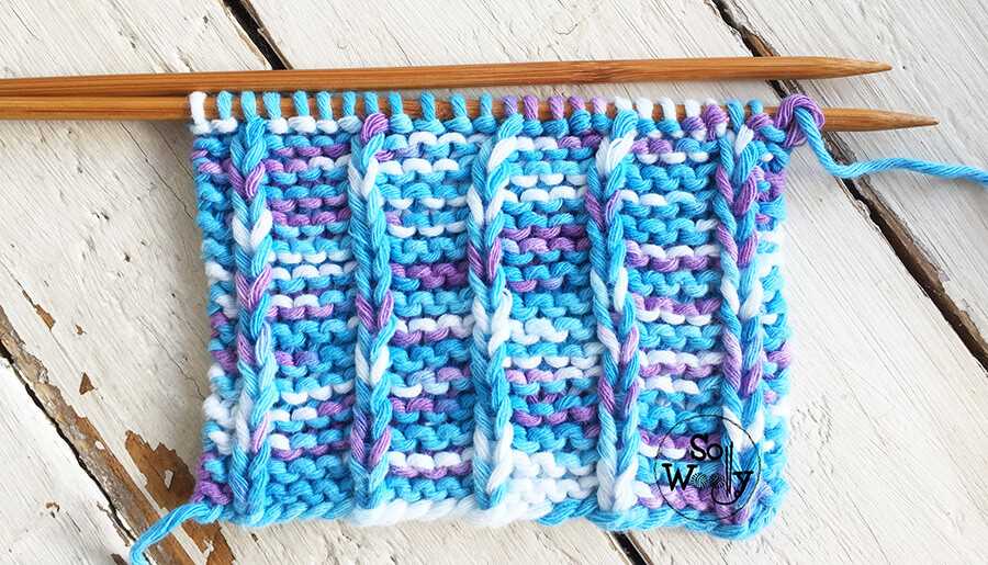 Vertical striped scarf knitting pattern