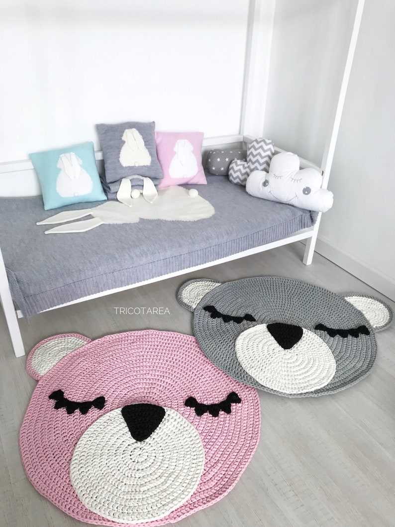 Free knitted bear rug pattern