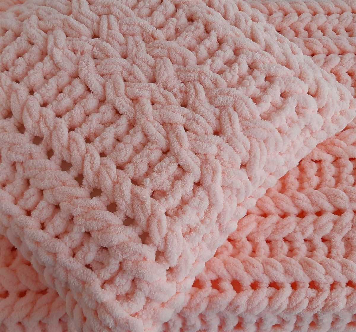 Loopy knitting pattern