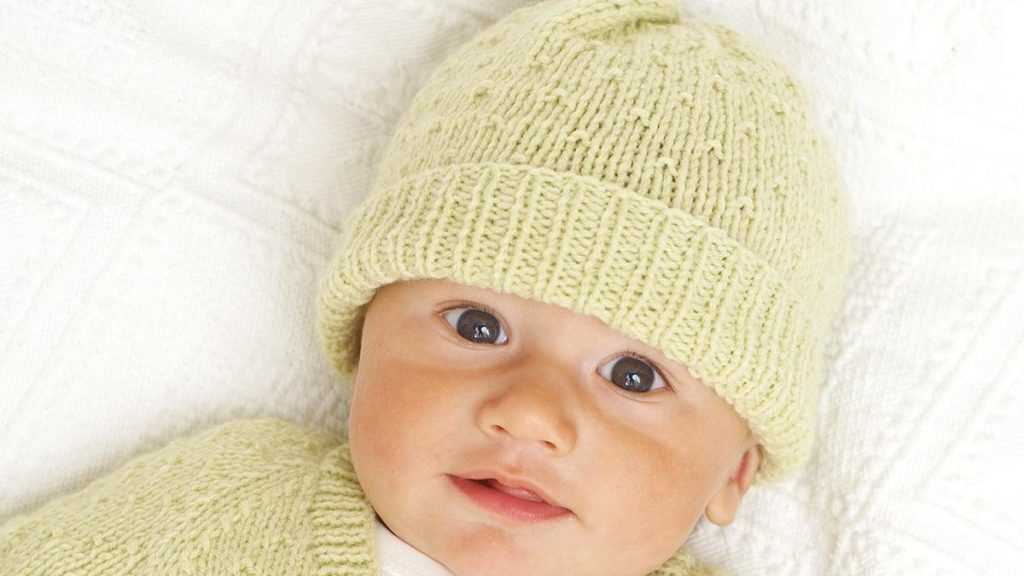 Easy newborn hat knitting pattern