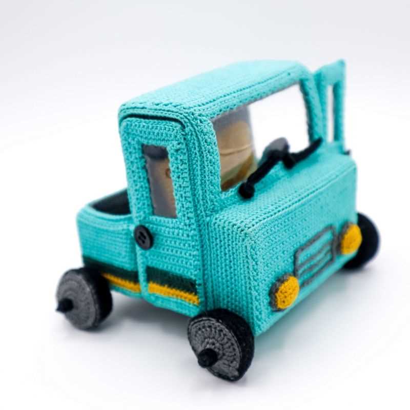 Knitted toy truck pattern