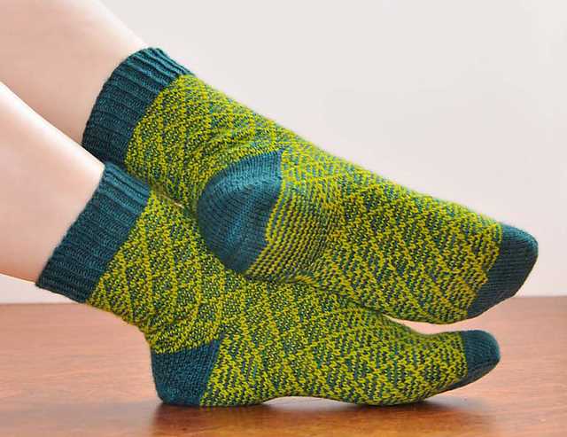 Avocado sock knitting pattern free