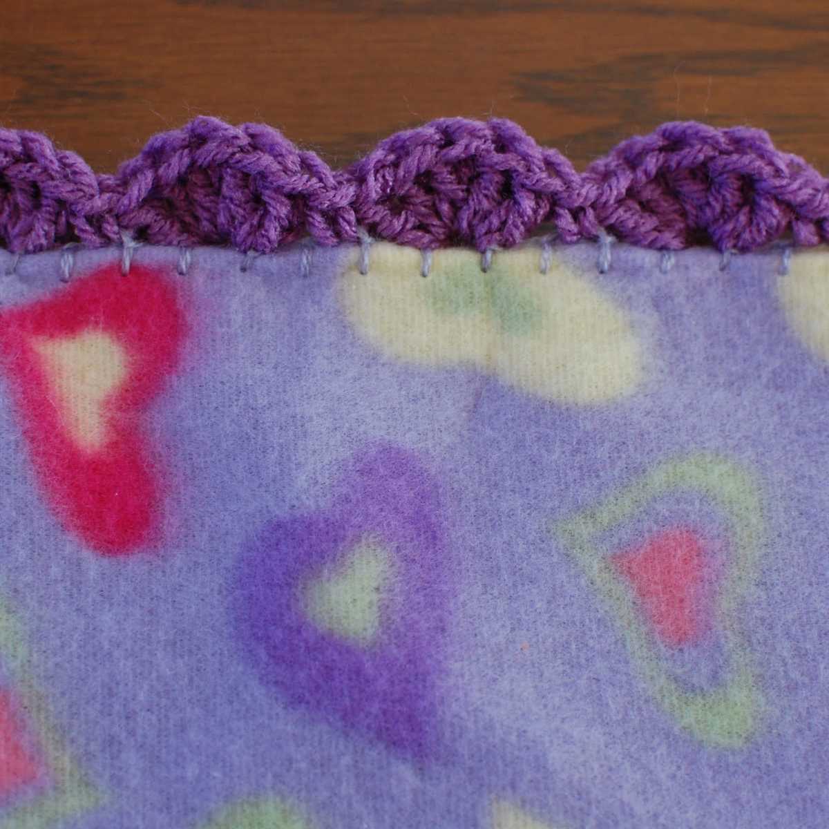Wavy knit blanket pattern